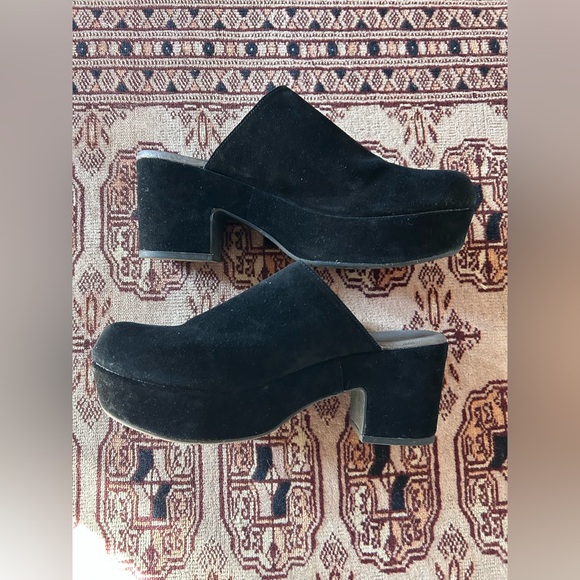 Chocolat Blu Shoes - Chocolat Blu women’s black suede Ginette platform clogs size 10 leather